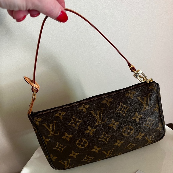 Louis Vuitton Pochette Accessories 1997 - Picture 1 of 16